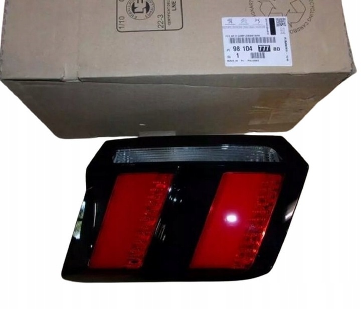 Peugeot 3008 Sağ İç Stop Lambası Orijinal PSA 9810477780